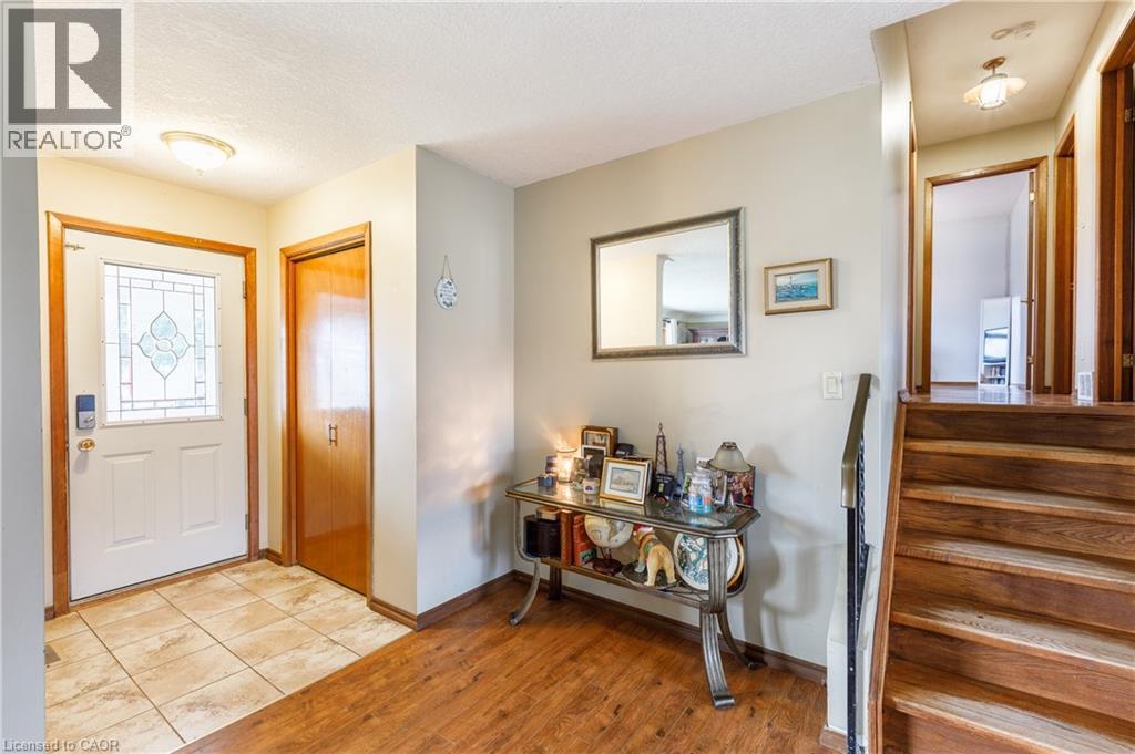 51 Wellington Street, Port Burwell, Ontario  N0J 1T0 - Photo 9 - 40823175