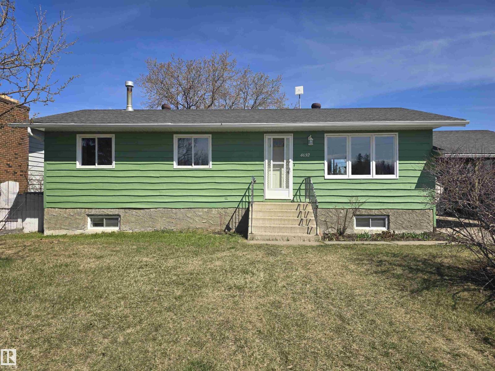 4632 46 AV, evansburg, Alberta