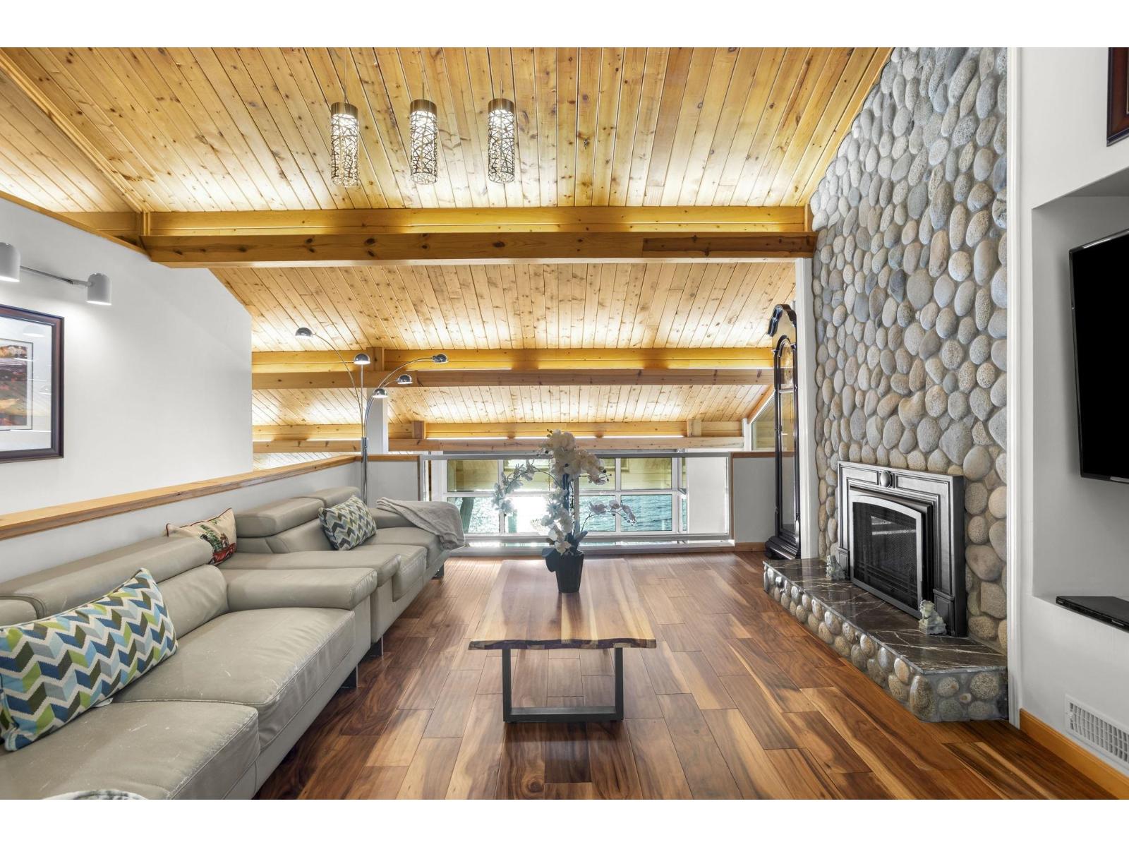 7370 Rockwell Drive, Harrison Lake, Harrison Hot Springs, British Columbia  V0M 1A0 - Photo 7 - R3120846