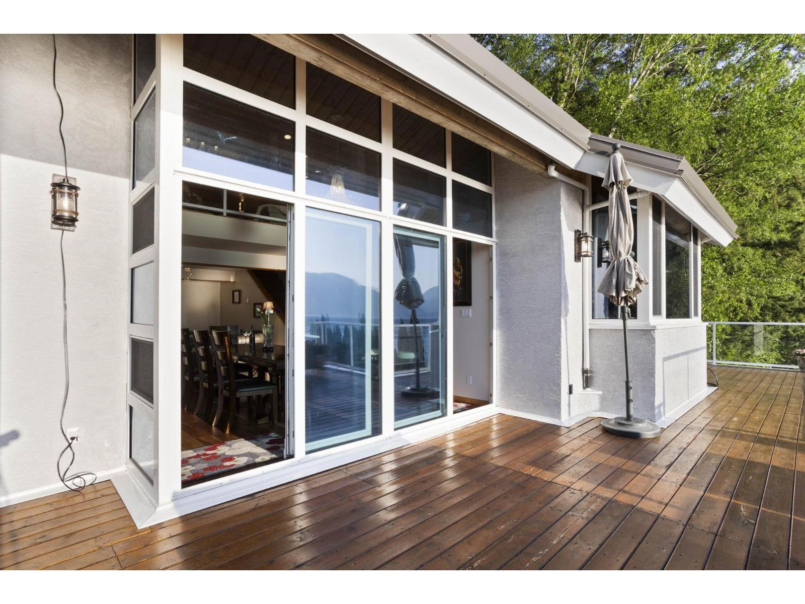 7370 Rockwell Drive, Harrison Lake, Harrison Hot Springs, British Columbia  V0M 1A0 - Photo 14 - R3120846