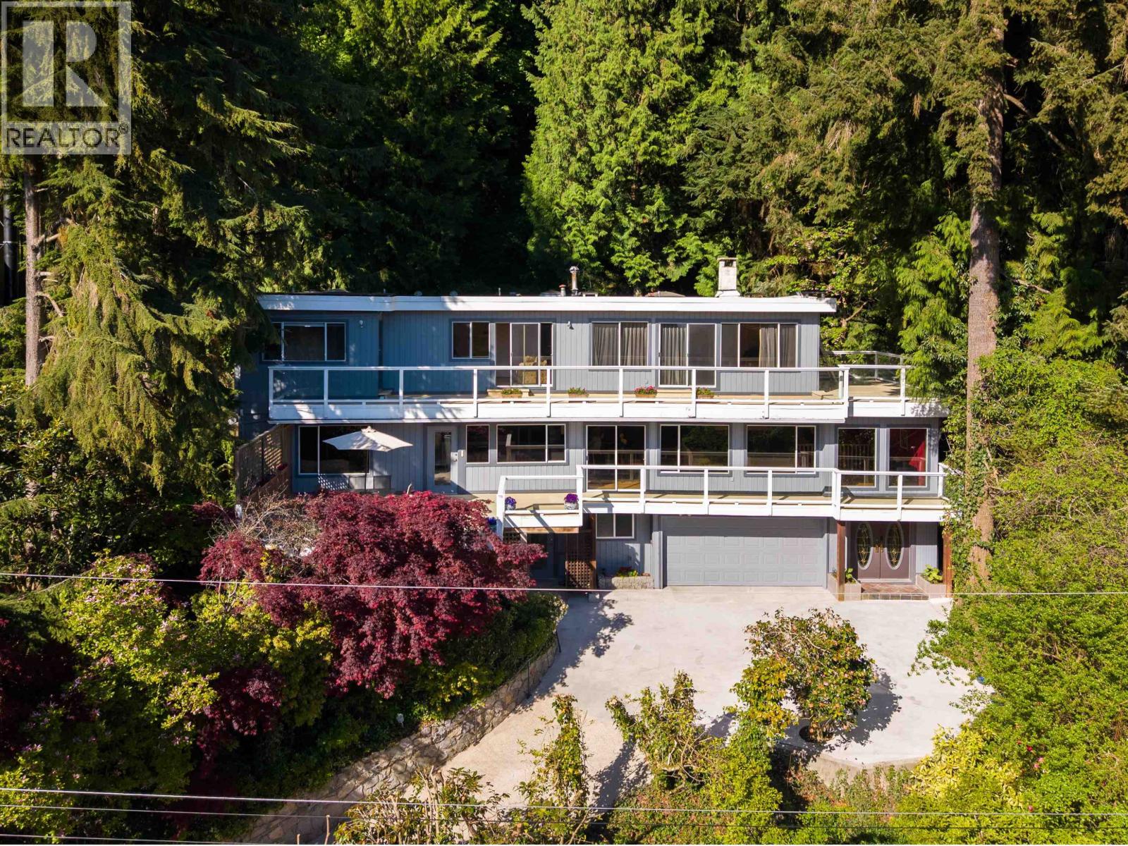 3897 Bayridge Avenue, West Vancouver, British Columbia  V7V 3J3 - Photo 1 - R3120868