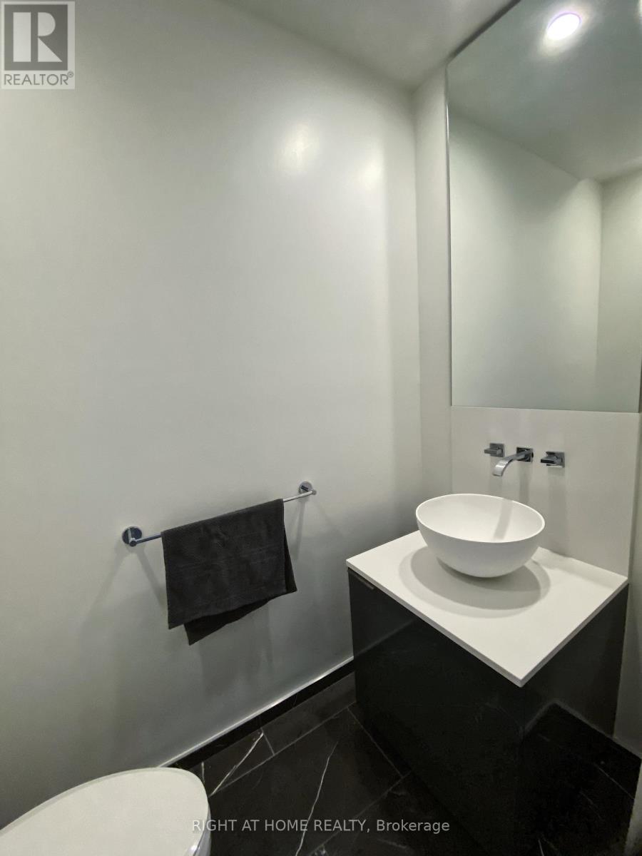 7401 - 1 Bloor Street E, Toronto (Church-Yonge Corridor), Ontario  M4W 1A9 - Photo 14 - C13100270