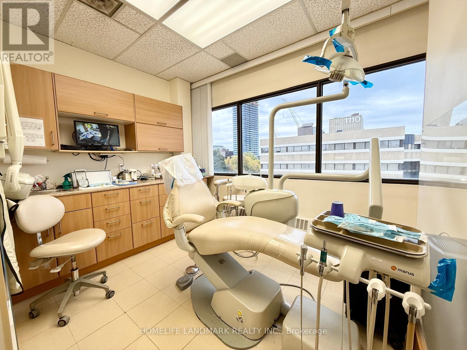 410 - 1100 Sheppard Avenue E, Toronto (Bayview Village), Ontario  M2K 2W1 - Photo 6 - C13100302