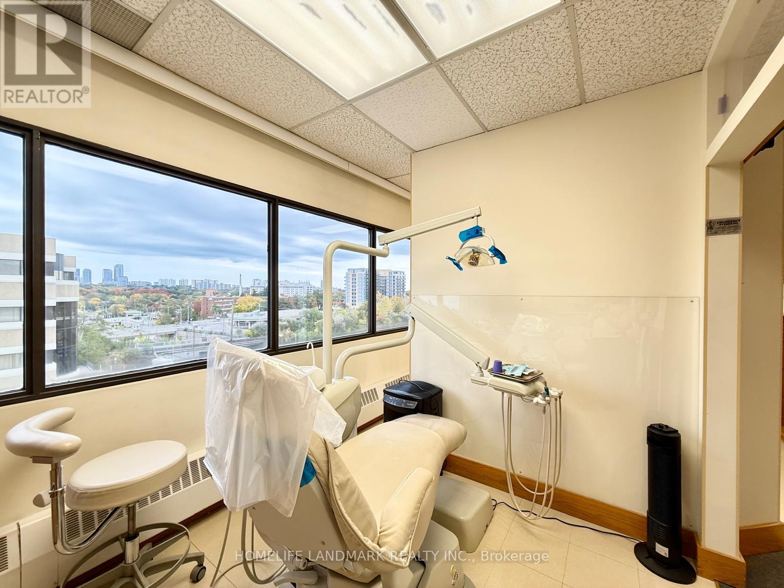 410 - 1100 Sheppard Avenue E, Toronto (Bayview Village), Ontario  M2K 2W1 - Photo 8 - C13100302