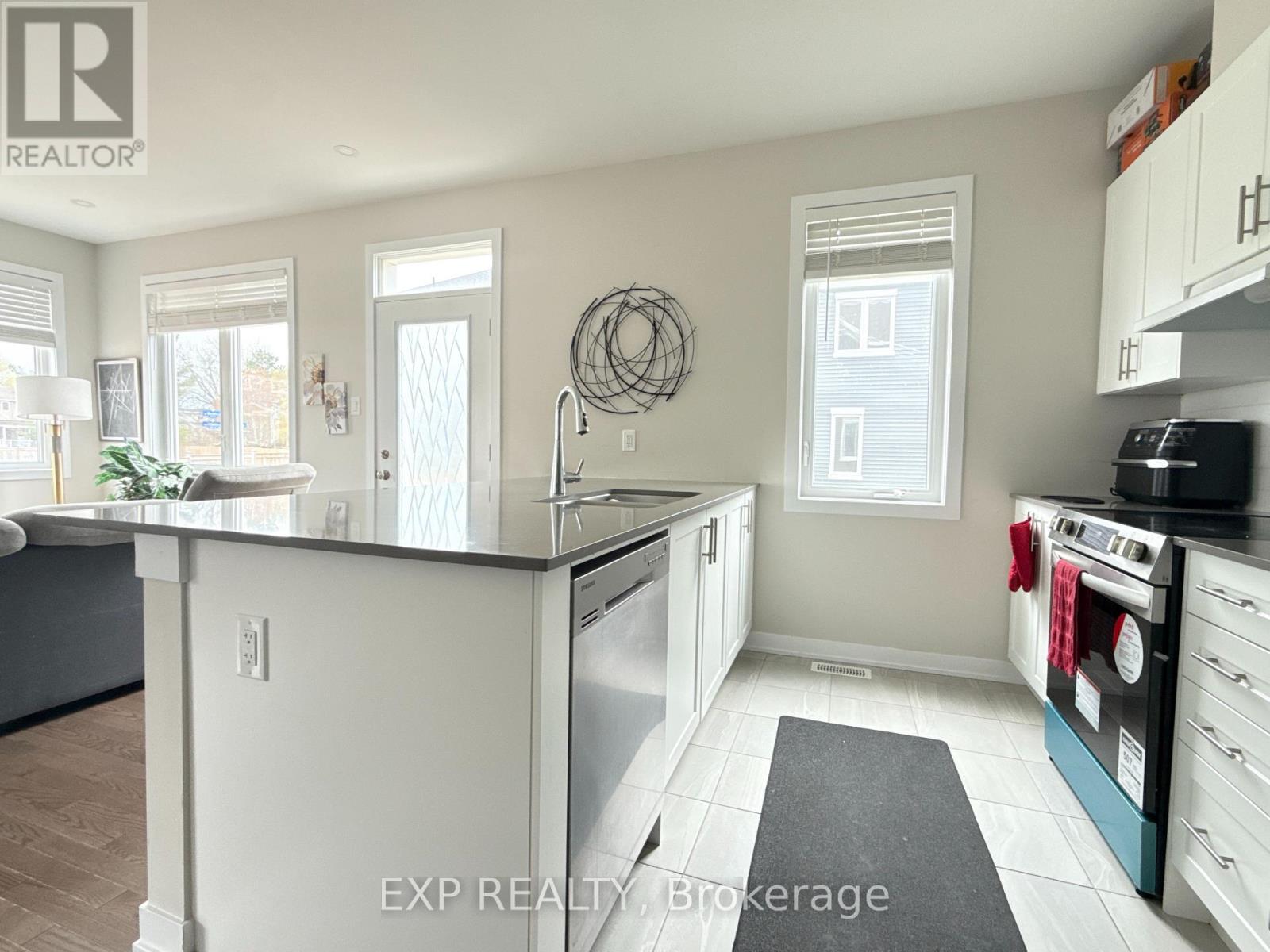 51 Pizzicato Street, Ottawa, Ontario  K1W 0S4 - Photo 13 - X13100292