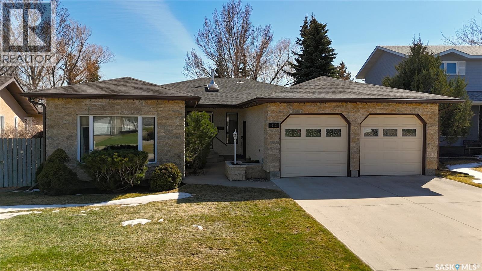 412 Curry Crescent, Swift Current, Saskatchewan  S9H 4X4 - Photo 39 - SK034273