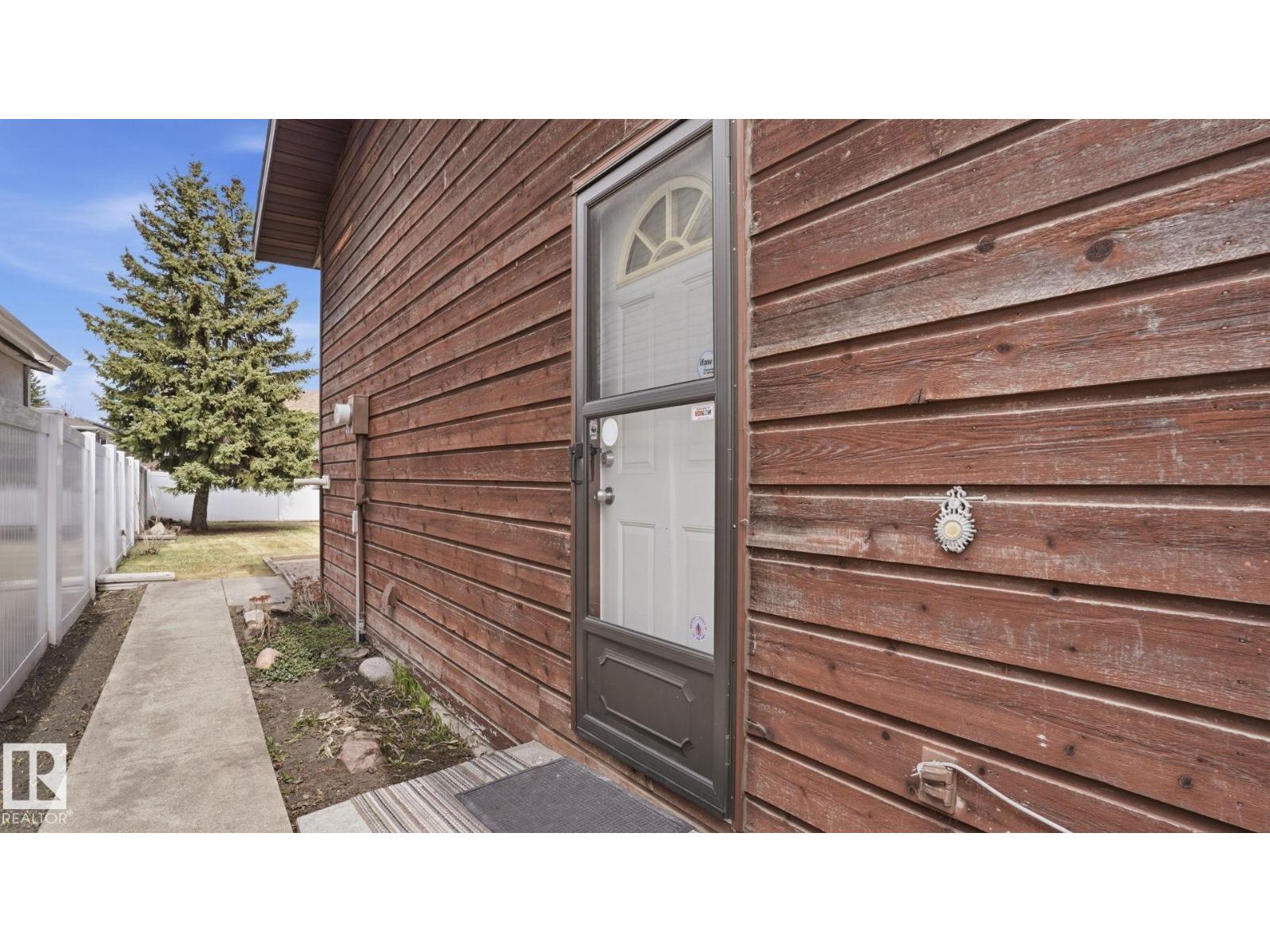 9834 167a Av Nw, Edmonton, Alberta  T5X 2Z2 - Photo 21 - E4486456