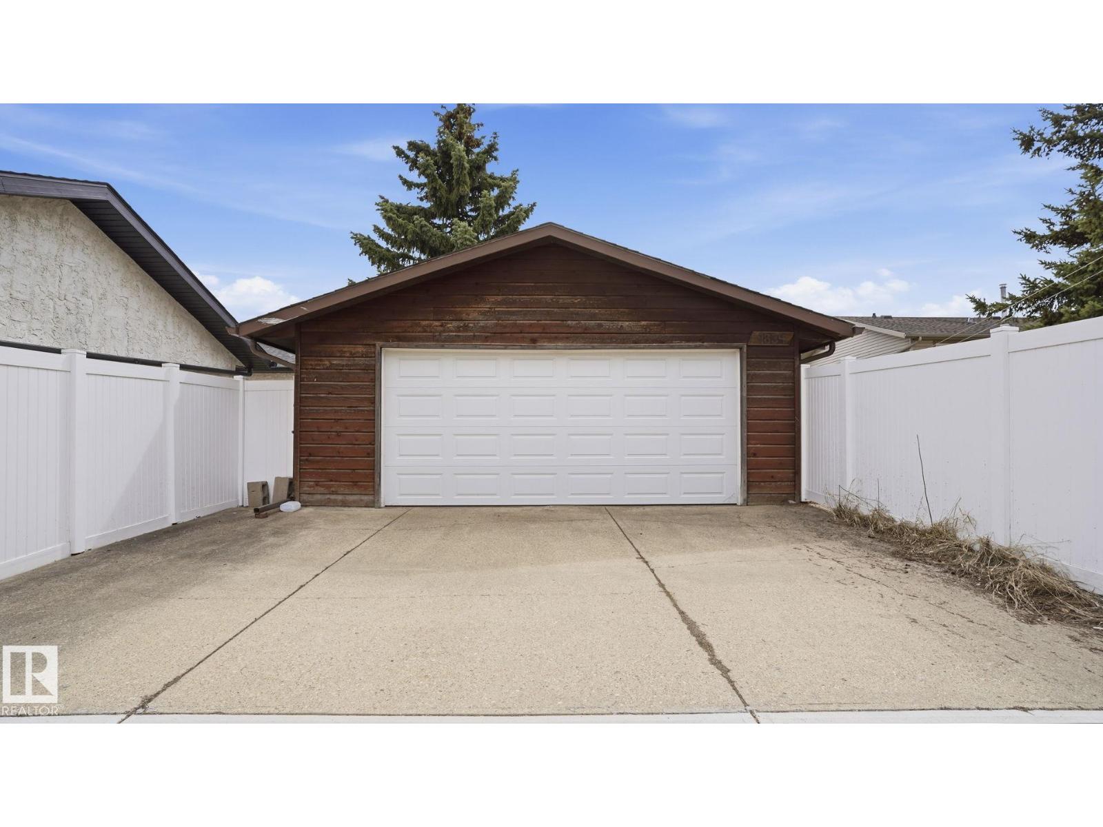 9834 167a Av Nw, Edmonton, Alberta  T5X 2Z2 - Photo 26 - E4486456