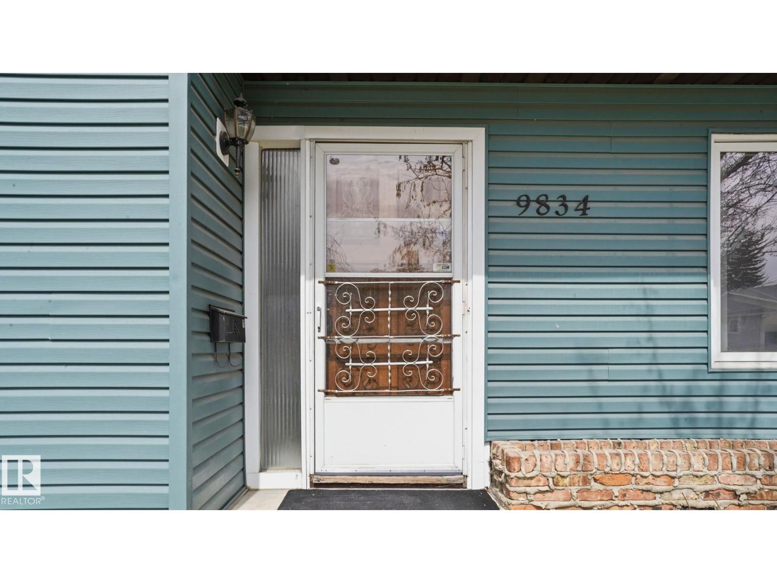 9834 167a Av Nw, Edmonton, Alberta  T5X 2Z2 - Photo 3 - E4486456