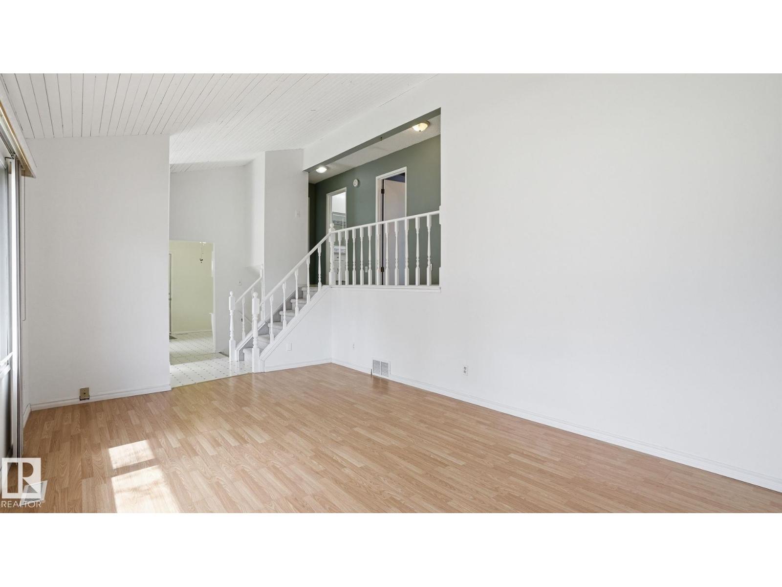 9834 167a Av Nw, Edmonton, Alberta  T5X 2Z2 - Photo 6 - E4486456