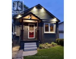 70 BERNICE CRESCENT, Toronto, Ontario