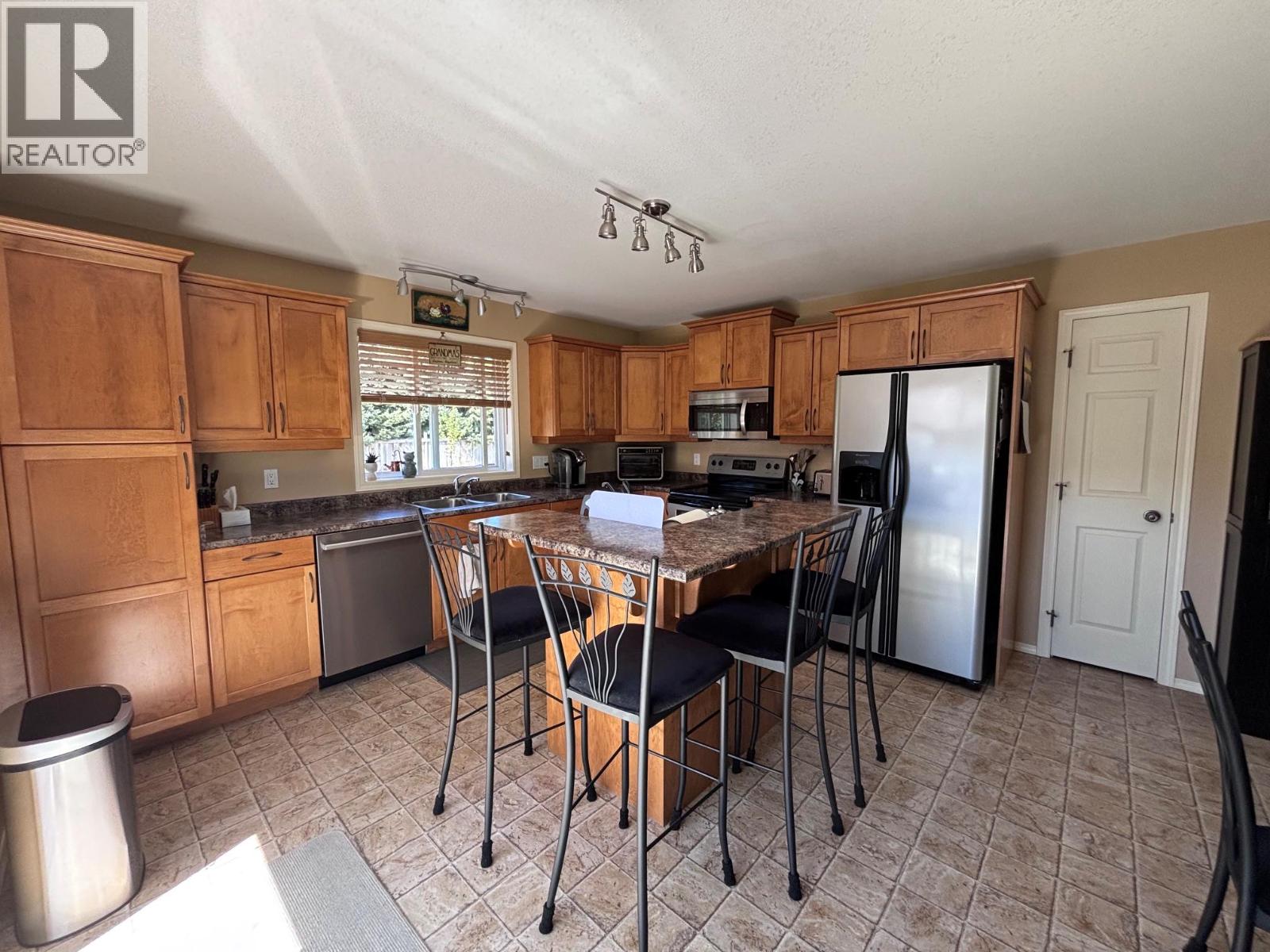 3230 Beadman Road, Rock Creek, British Columbia  V0H 1Y0 - Photo 7 - 10386504