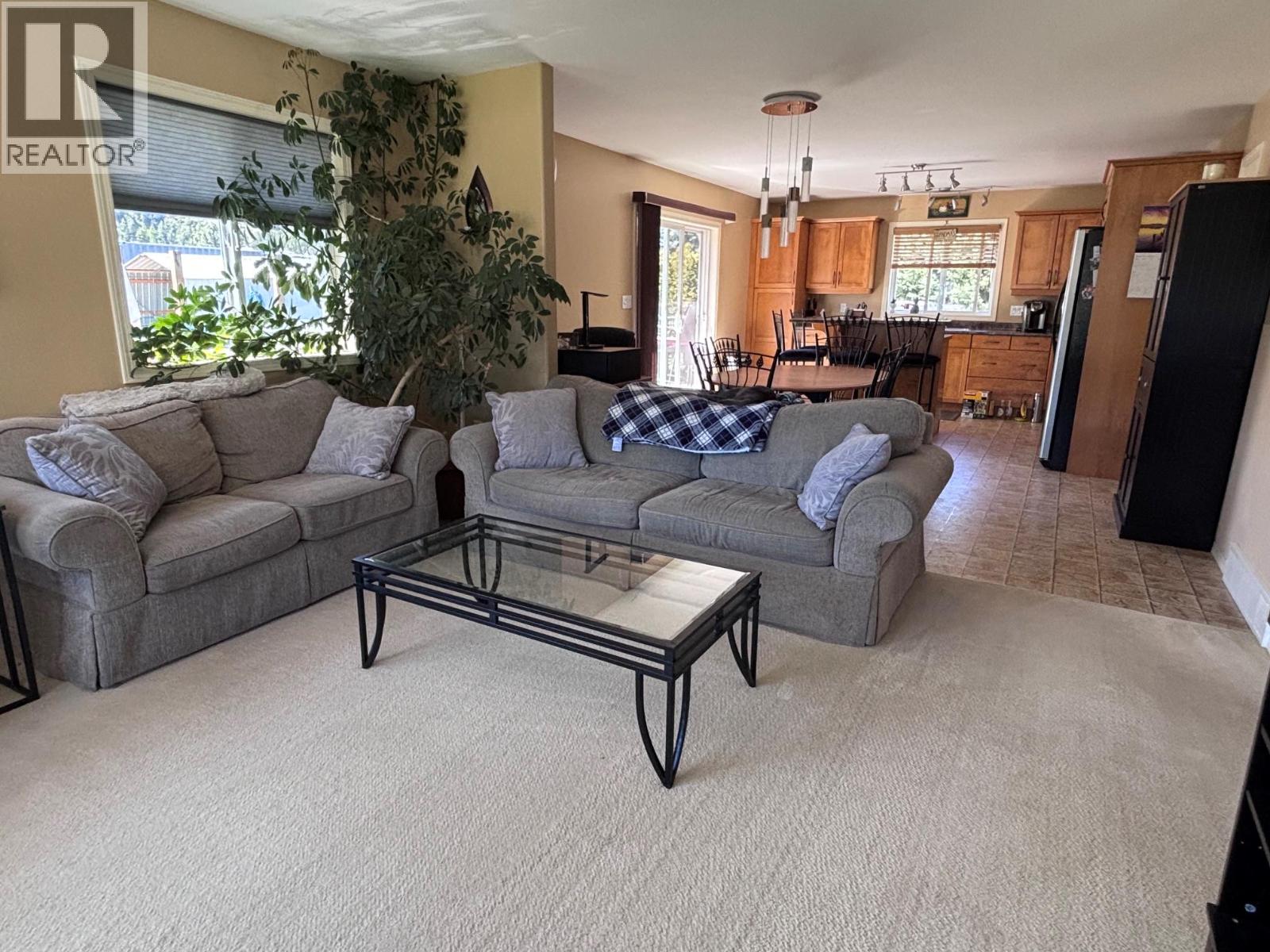 3230 Beadman Road, Rock Creek, British Columbia  V0H 1Y0 - Photo 10 - 10386504