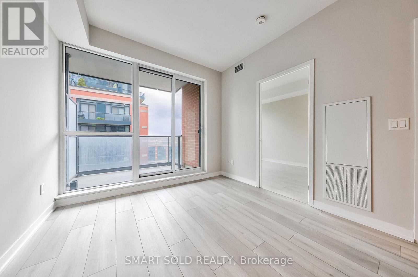833 - 31 Tippett Road, Toronto (Clanton Park), Ontario  M3H 2V1 - Photo 12 - C13100312