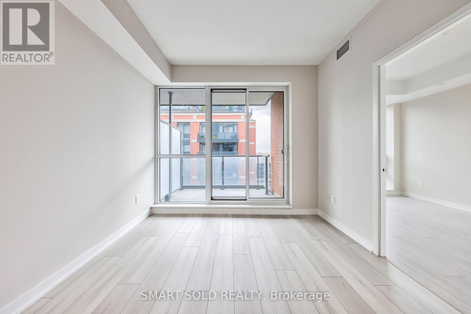833 - 31 Tippett Road, Toronto (Clanton Park), Ontario  M3H 2V1 - Photo 16 - C13100312