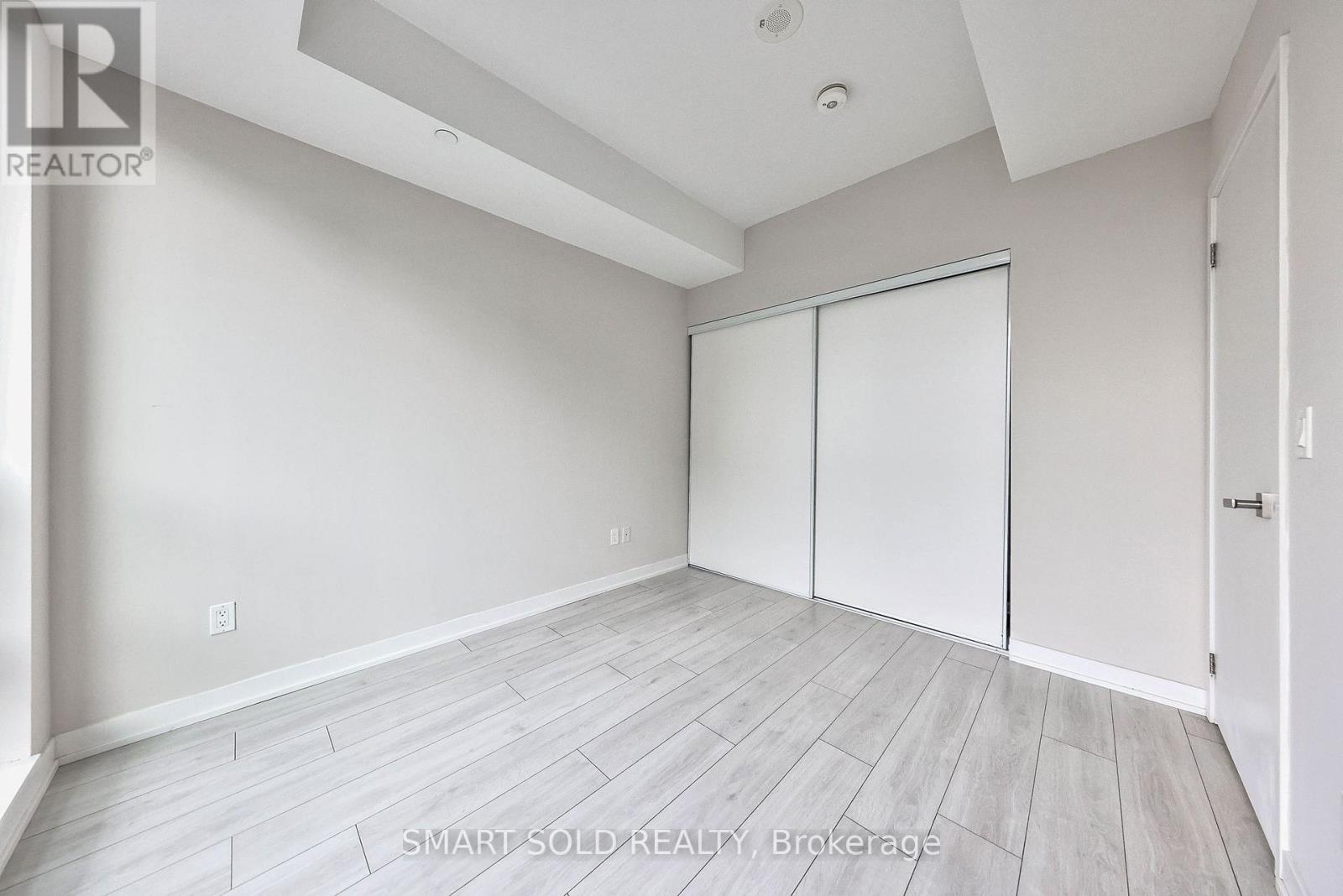833 - 31 Tippett Road, Toronto (Clanton Park), Ontario  M3H 2V1 - Photo 18 - C13100312