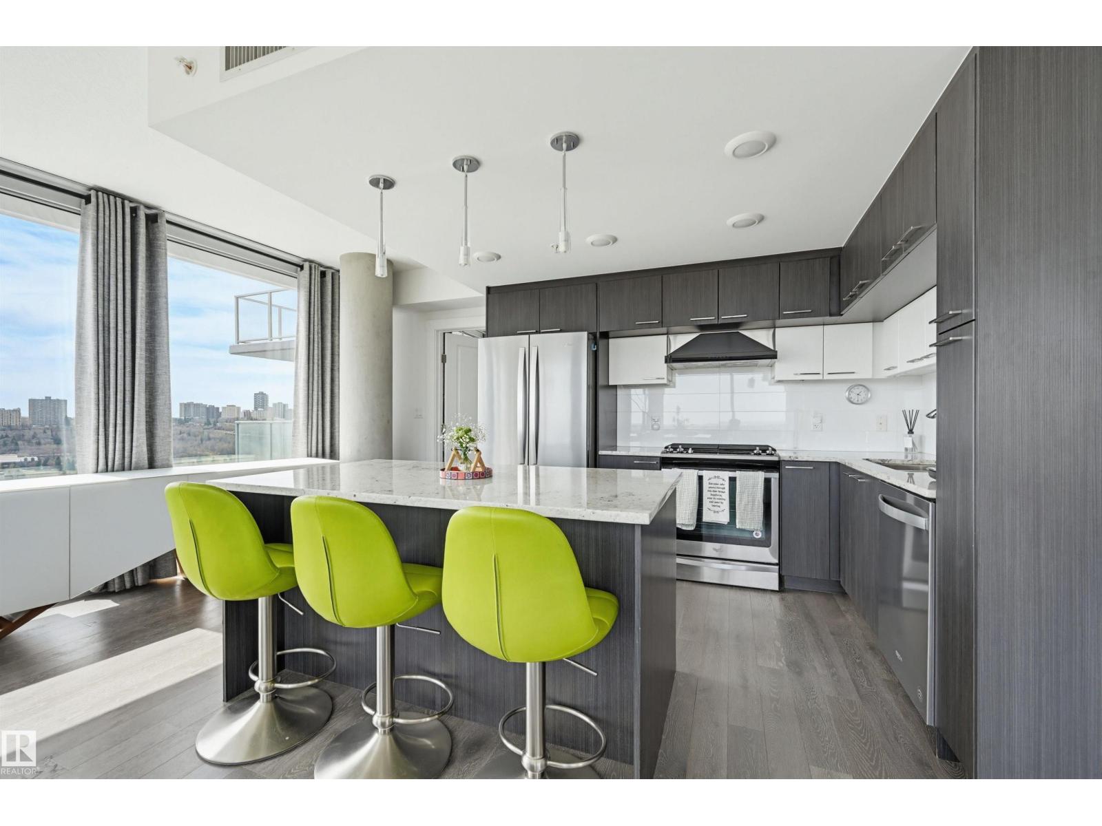 #1605 9720 106 St Nw, Edmonton, Alberta  T5K 0K8 - Photo 2 - E4486461