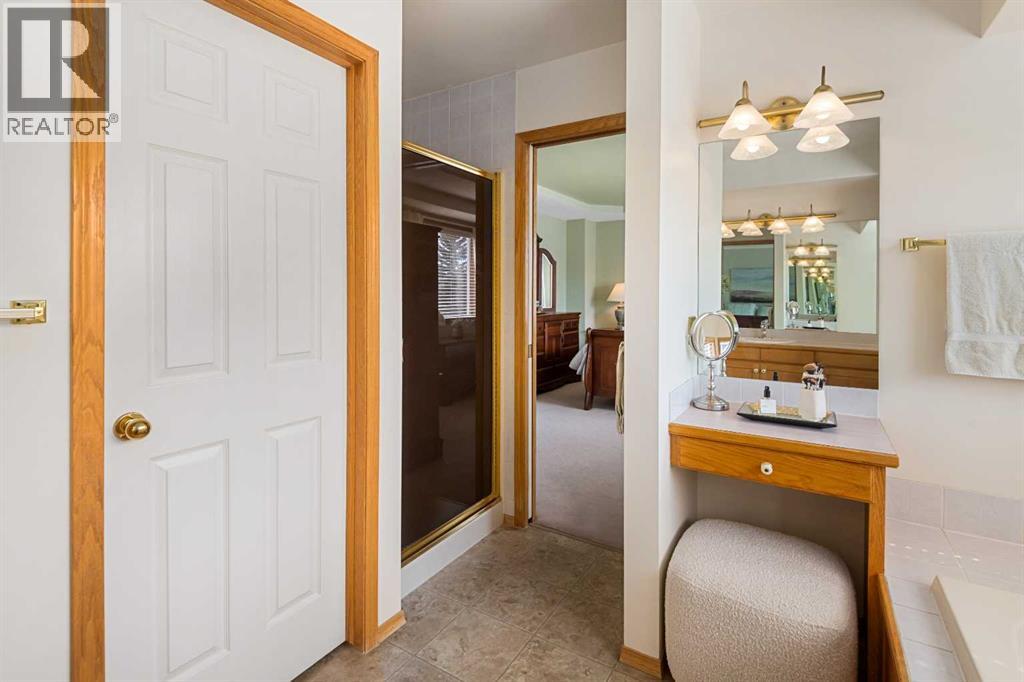 27 Hawkstone Close NW, Calgary, Alberta  T3G 3P1 - Photo 25 - A2308985