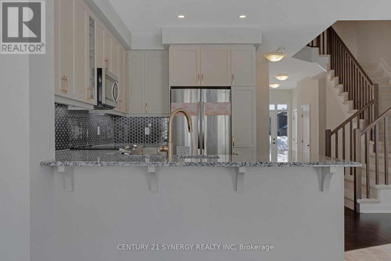 708 Taliesin Crescent, Ottawa, Ontario  K2S 2K6 - Photo 17 - X12657434