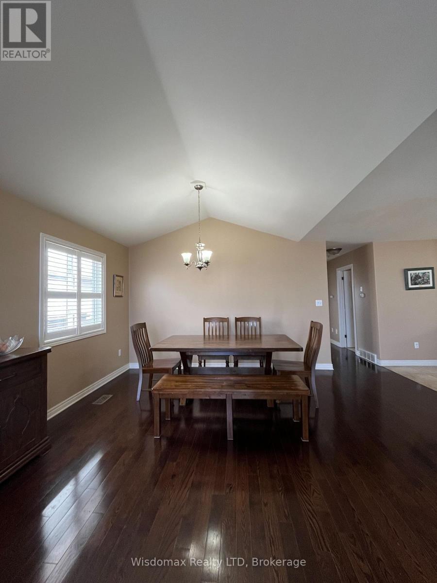 8340 Racey Avenue, Niagara Falls, Ontario  L2H 3M7 - Photo 7 - X13100380