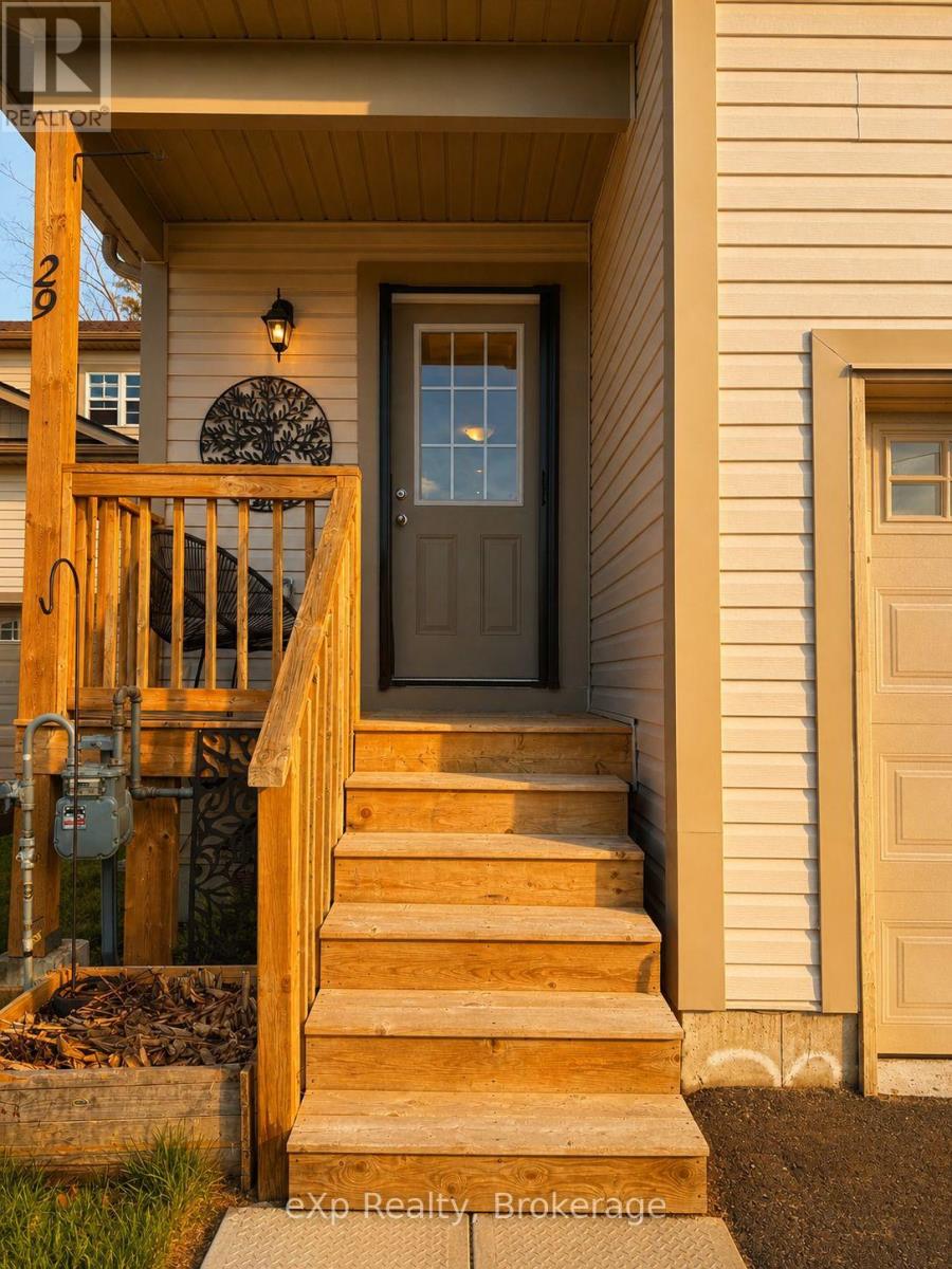 29 Nicole Park Place, Bracebridge, Ontario  P1L 0C8 - Photo 7 - X13100418