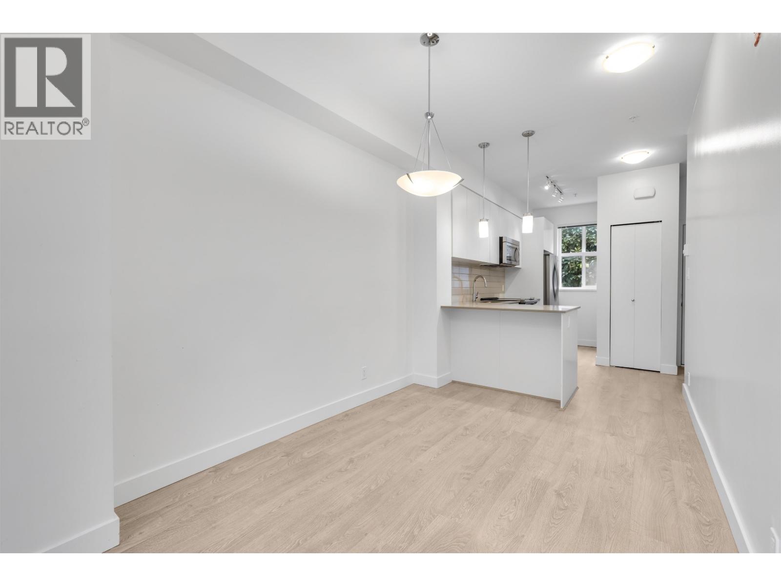 116 7250 18th Avenue, Burnaby, British Columbia V3N 1H3 - Photo 6 - R3095097