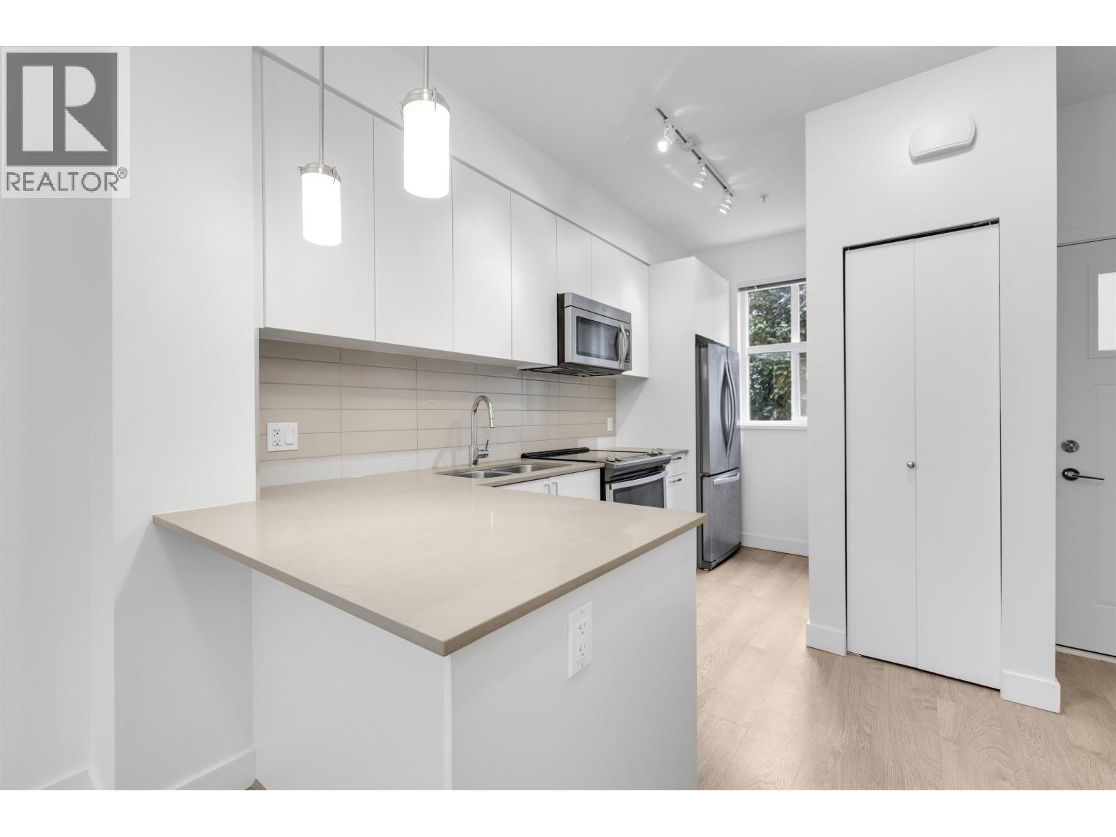 116 7250 18th Avenue, Burnaby, British Columbia V3N 1H3 - Photo 9 - R3095097