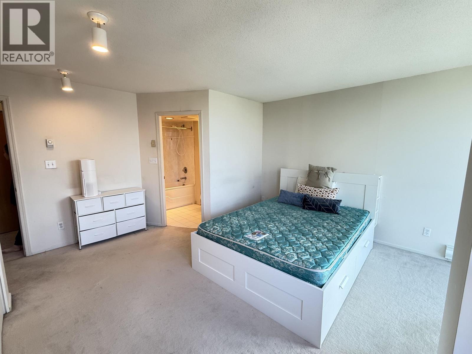 903 8280 Westminster Highway, Richmond, British Columbia  V6X 3W3 - Photo 4 - R3115245