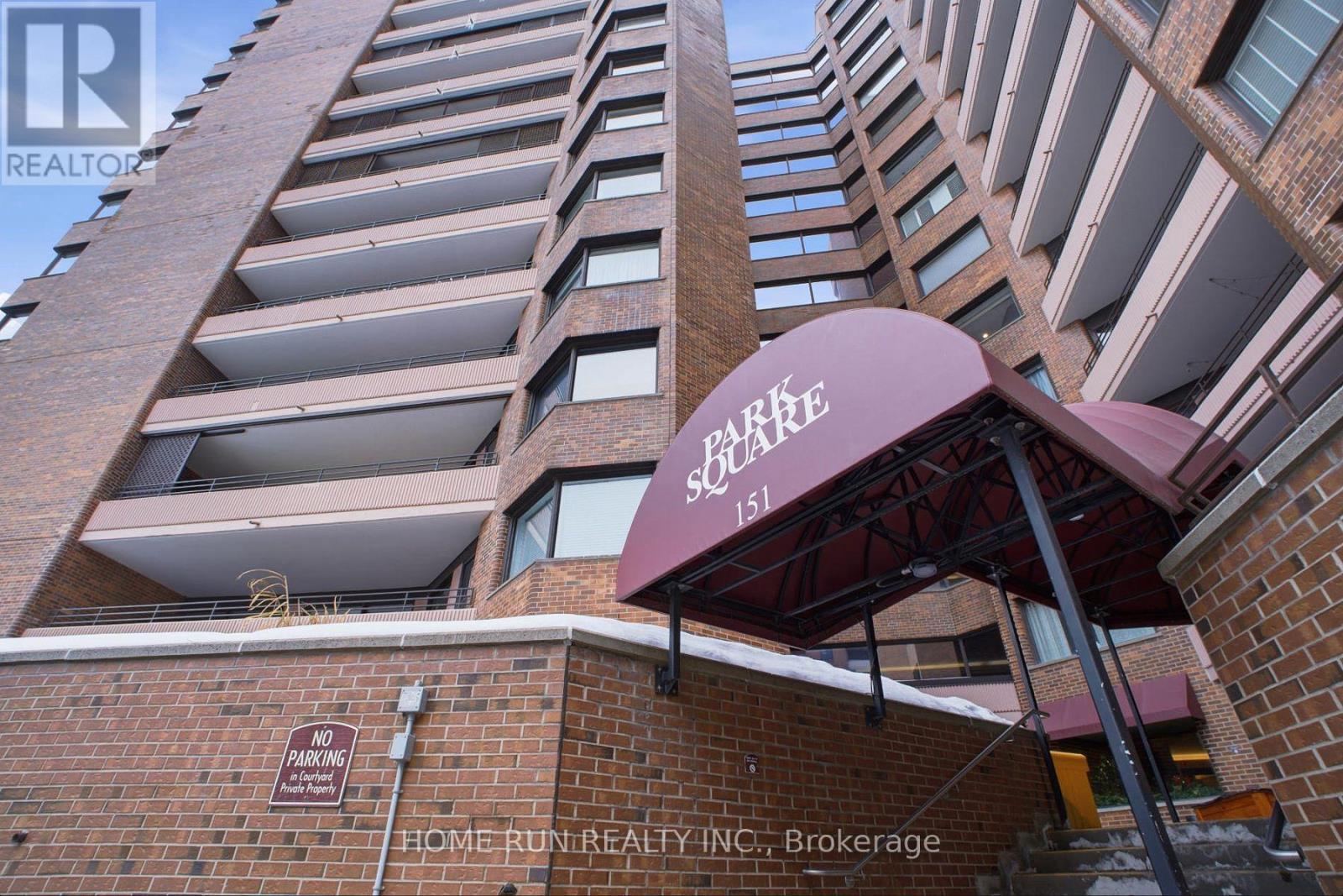 104 - 151 Bay Street, Ottawa, Ontario  K1R 7T2 - Photo 2 - X13100426