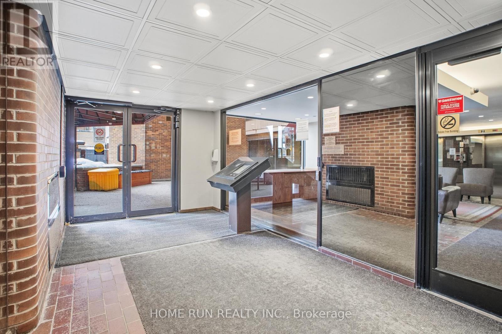 104 - 151 Bay Street, Ottawa, Ontario  K1R 7T2 - Photo 3 - X13100426