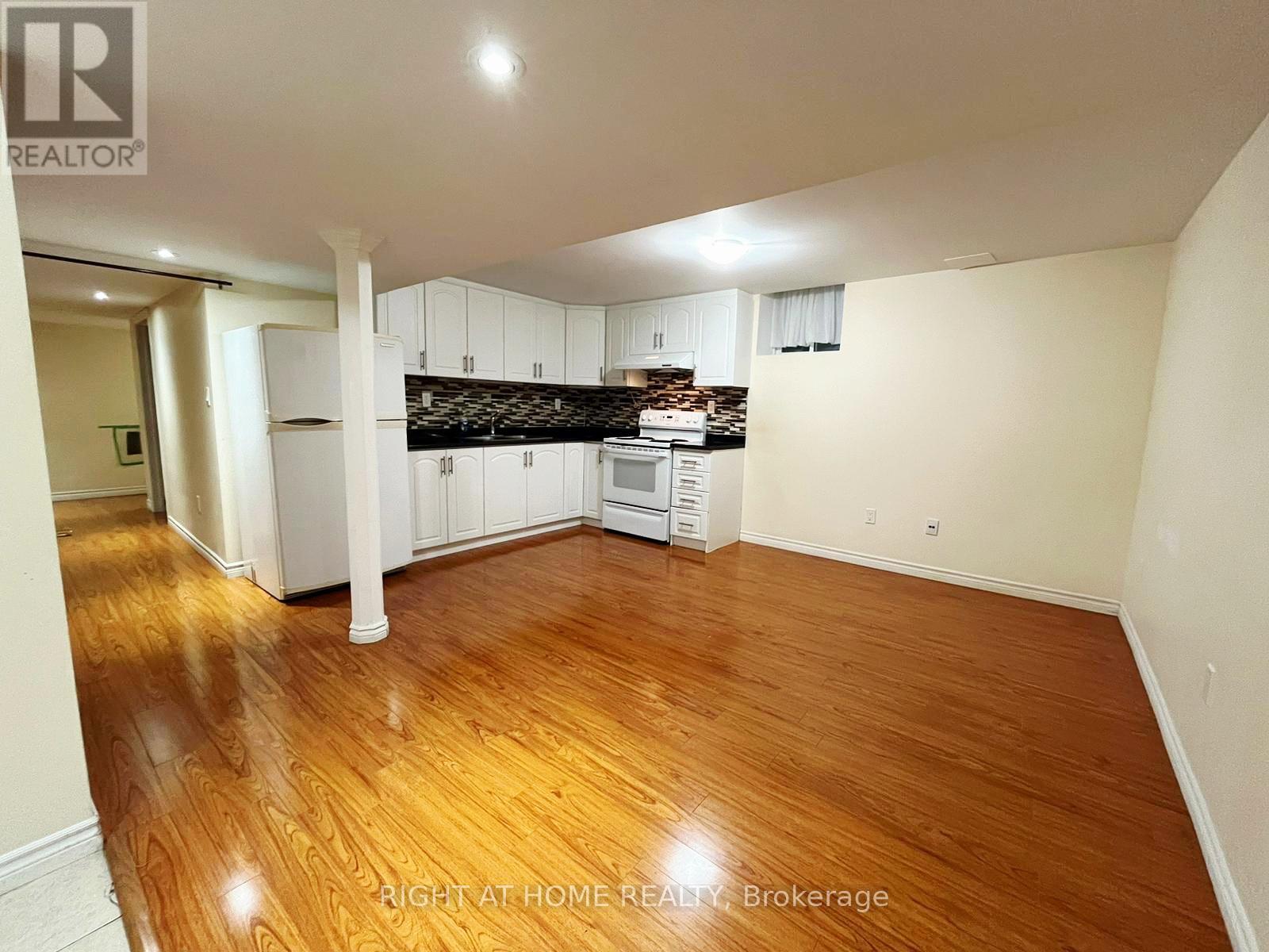 Bsmt - 3336 Raindance Crescent, Mississauga, Ontario  L5N 8L8 - Photo 2 - W13100400