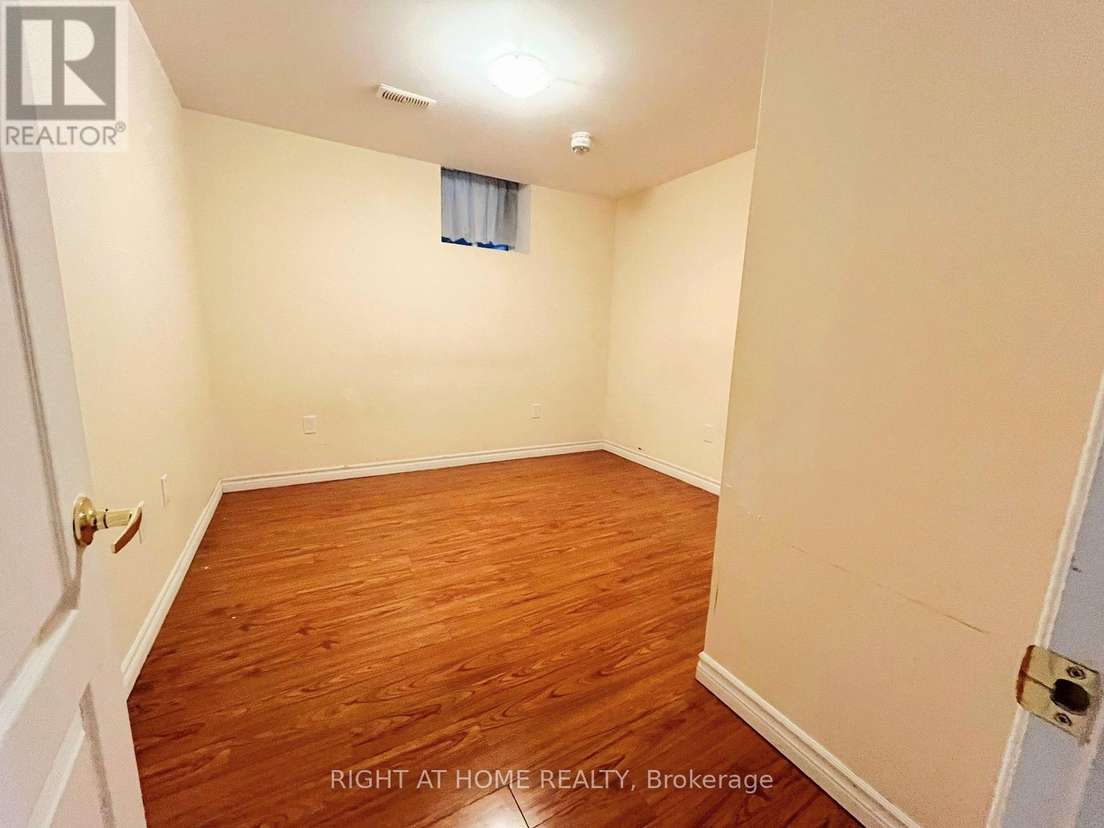 Bsmt - 3336 Raindance Crescent, Mississauga, Ontario  L5N 8L8 - Photo 3 - W13100400