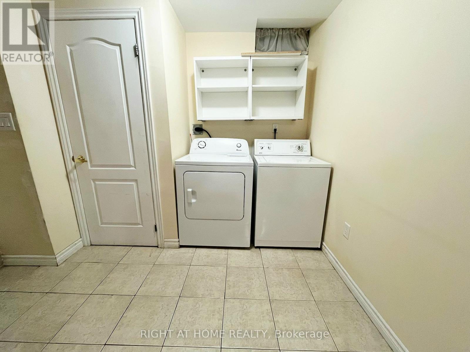 Bsmt - 3336 Raindance Crescent, Mississauga, Ontario  L5N 8L8 - Photo 6 - W13100400