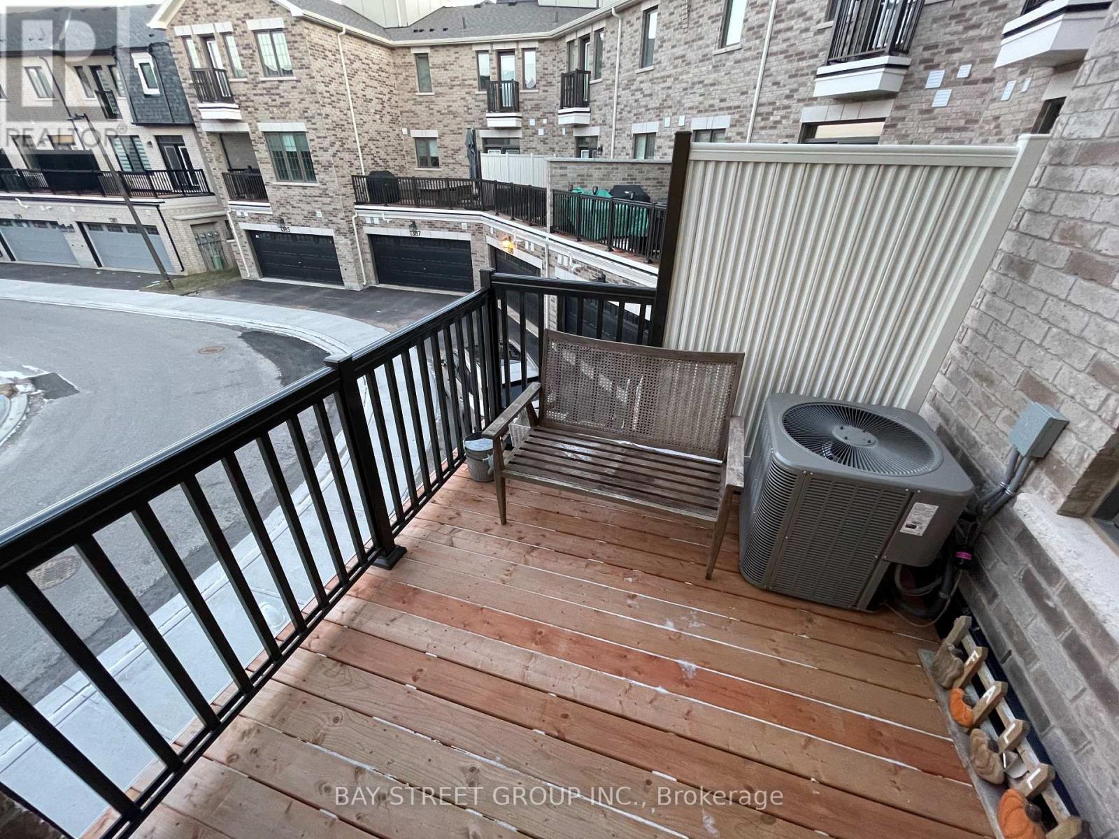 3095 Travertine Drive, Oakville, Ontario  L6M 5N9 - Photo 14 - W13100416
