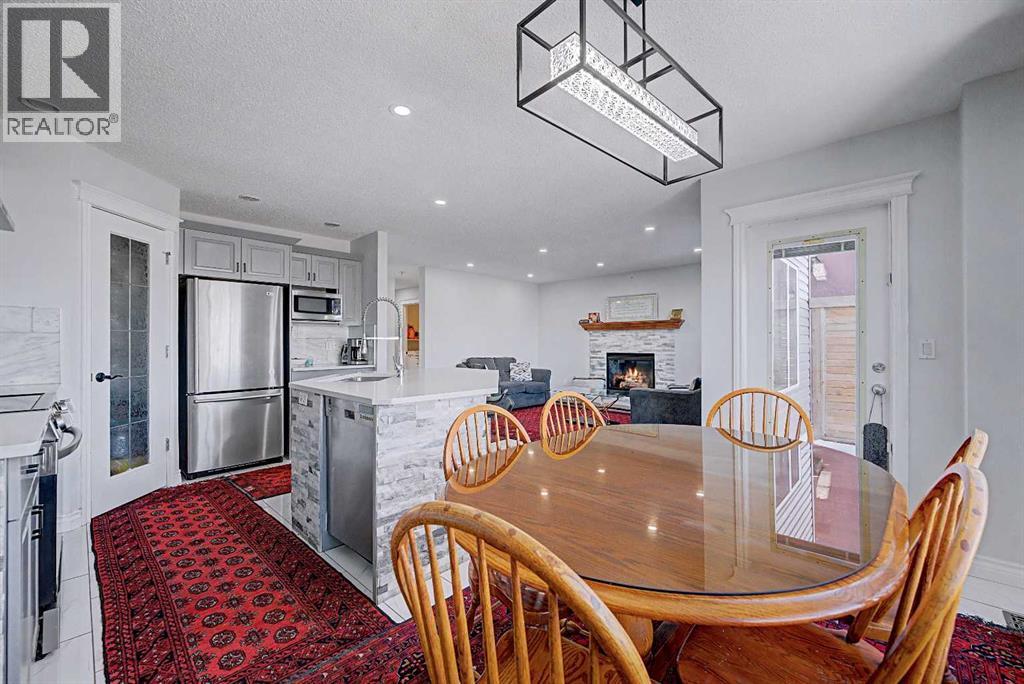 644 Luxstone Landing SW, Airdrie, Alberta  T4B 3L2 - Photo 7 - A2300968