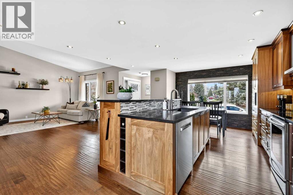 263 Shawmeadows Road Sw, Calgary, Alberta  T2Y 1B6 - Photo 9 - A2303945