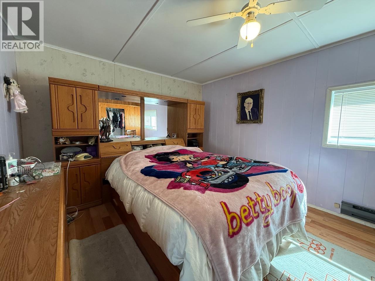 9889 Latremouille Street, Little Fort, British Columbia  V0E 2C0 - Photo 7 - 10386683