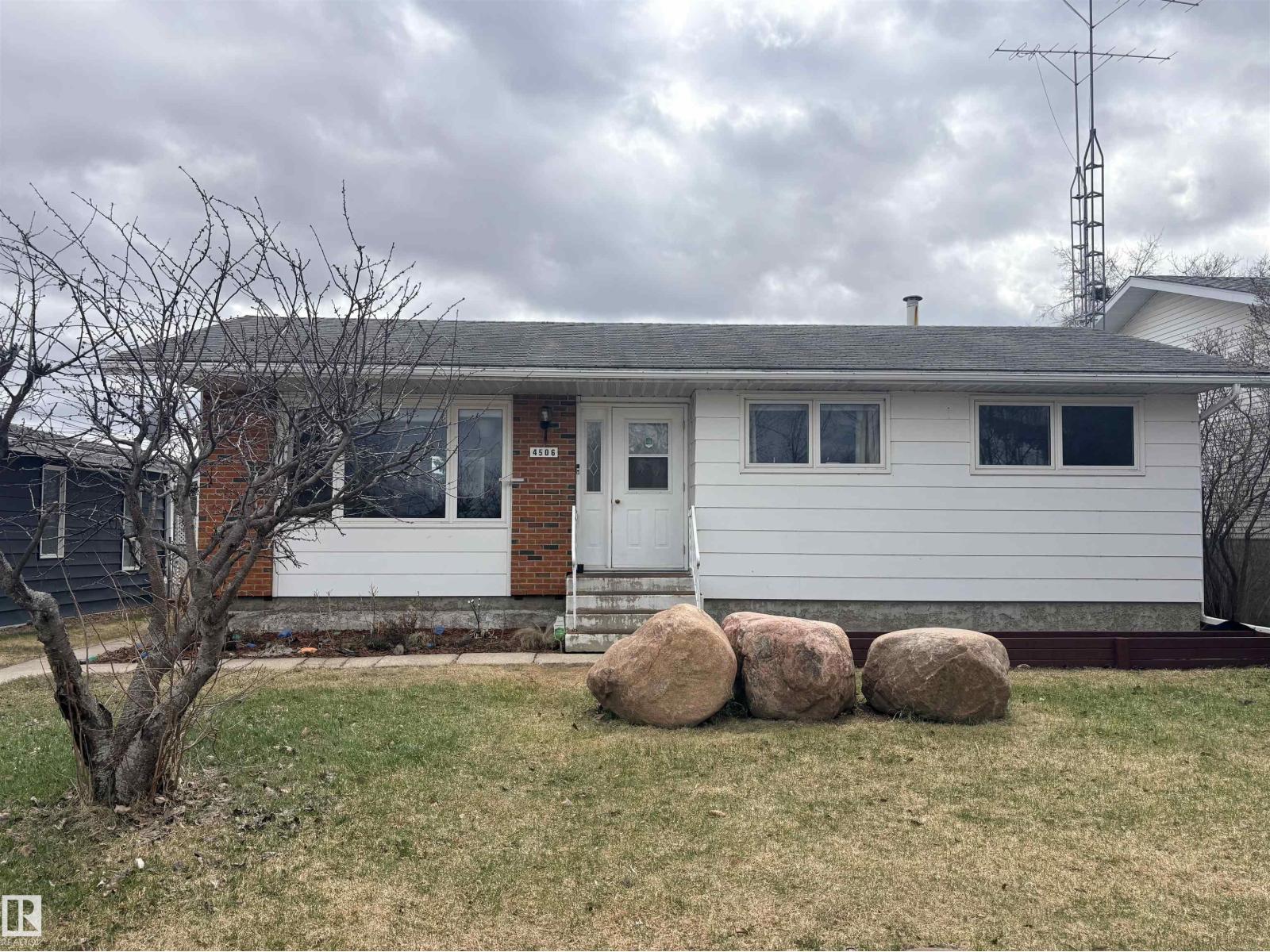 4506 47 AV, bonnyville town, Alberta