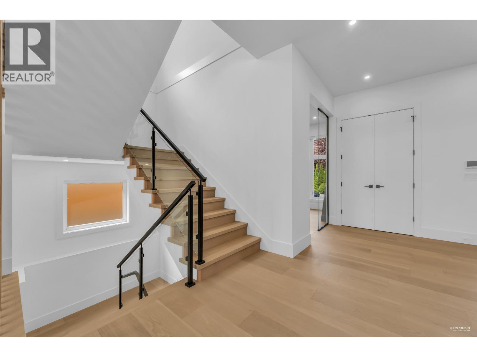 847 Thermal Drive, Coquitlam, British Columbia  V3J 6R4 - Photo 12 - R3120573
