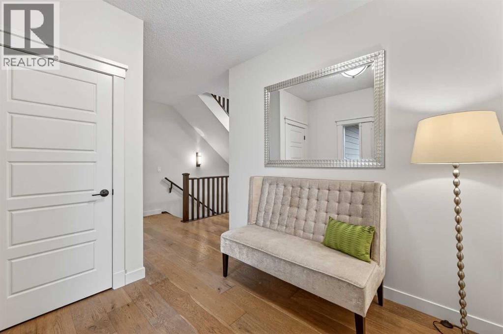 19 Cranbrook Crescent Se, Calgary, Alberta  T3M 3L5 - Photo 3 - A2307036
