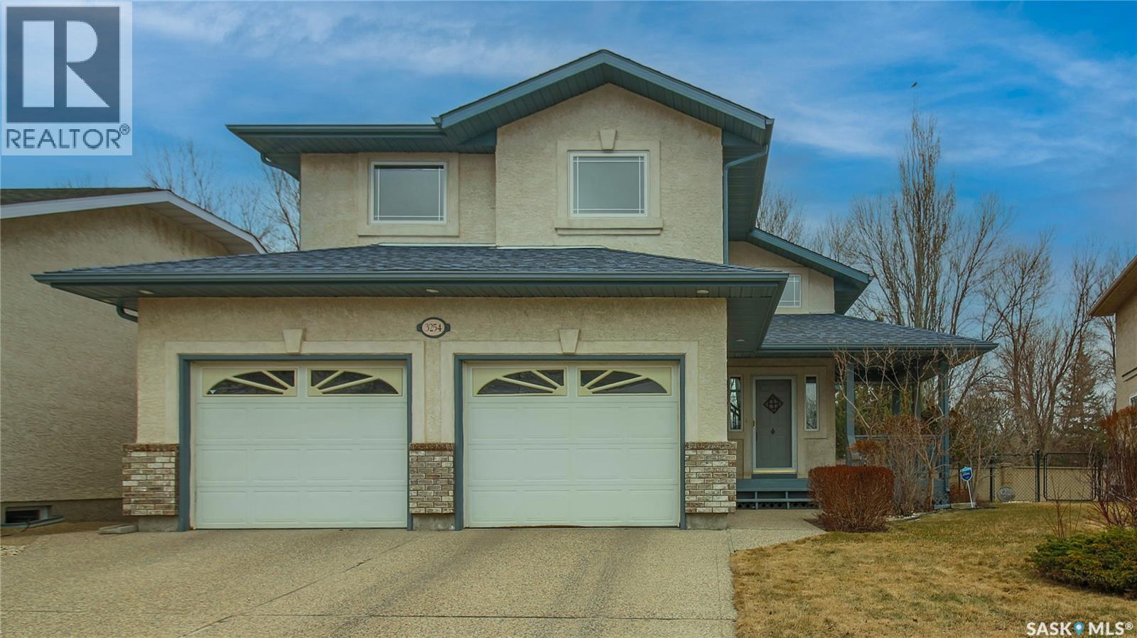 3254 Peyson BAY E, Regina, Saskatchewan