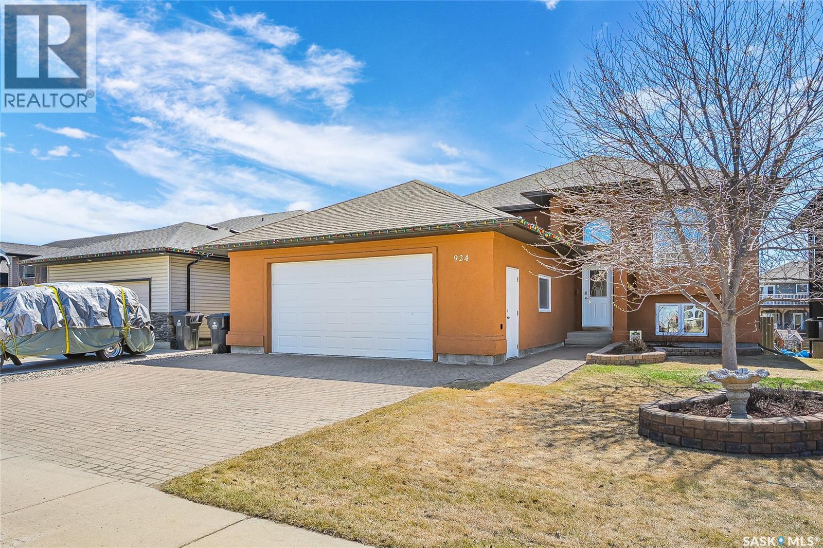 924 Coppermine Way, Martensville, Saskatchewan  S0K 0A2 - Photo 2 - SK035179