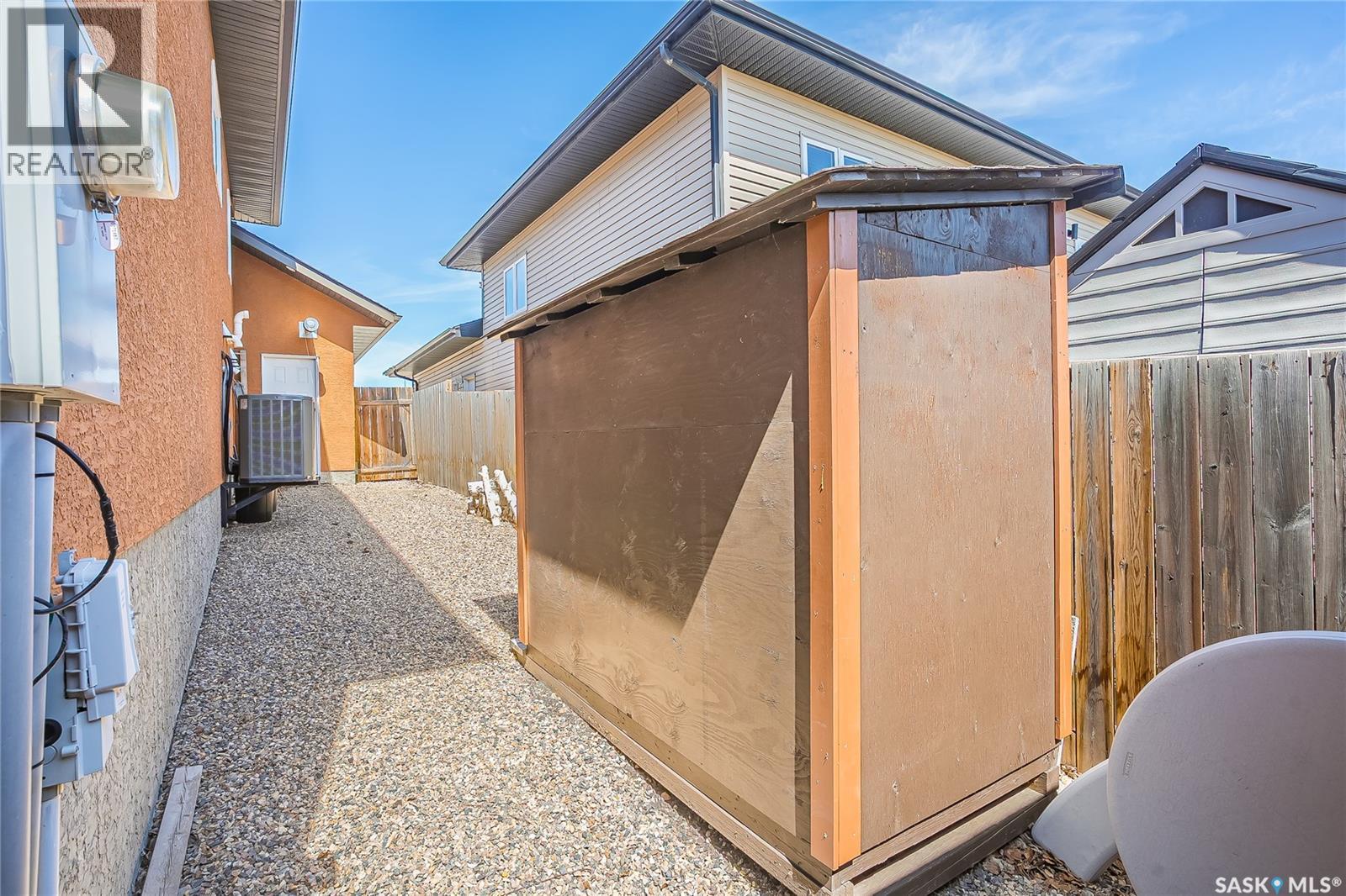 924 Coppermine Way, Martensville, Saskatchewan  S0K 0A2 - Photo 44 - SK035179