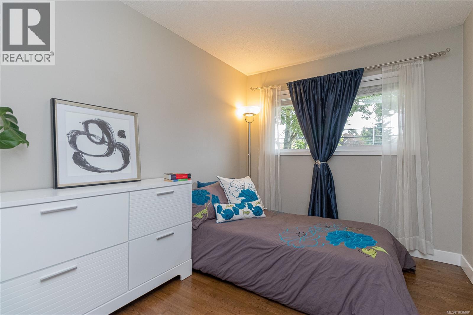 952 Tattersall Dr, Saanich, British Columbia  V8X 2W9 - Photo 17 - 1036081