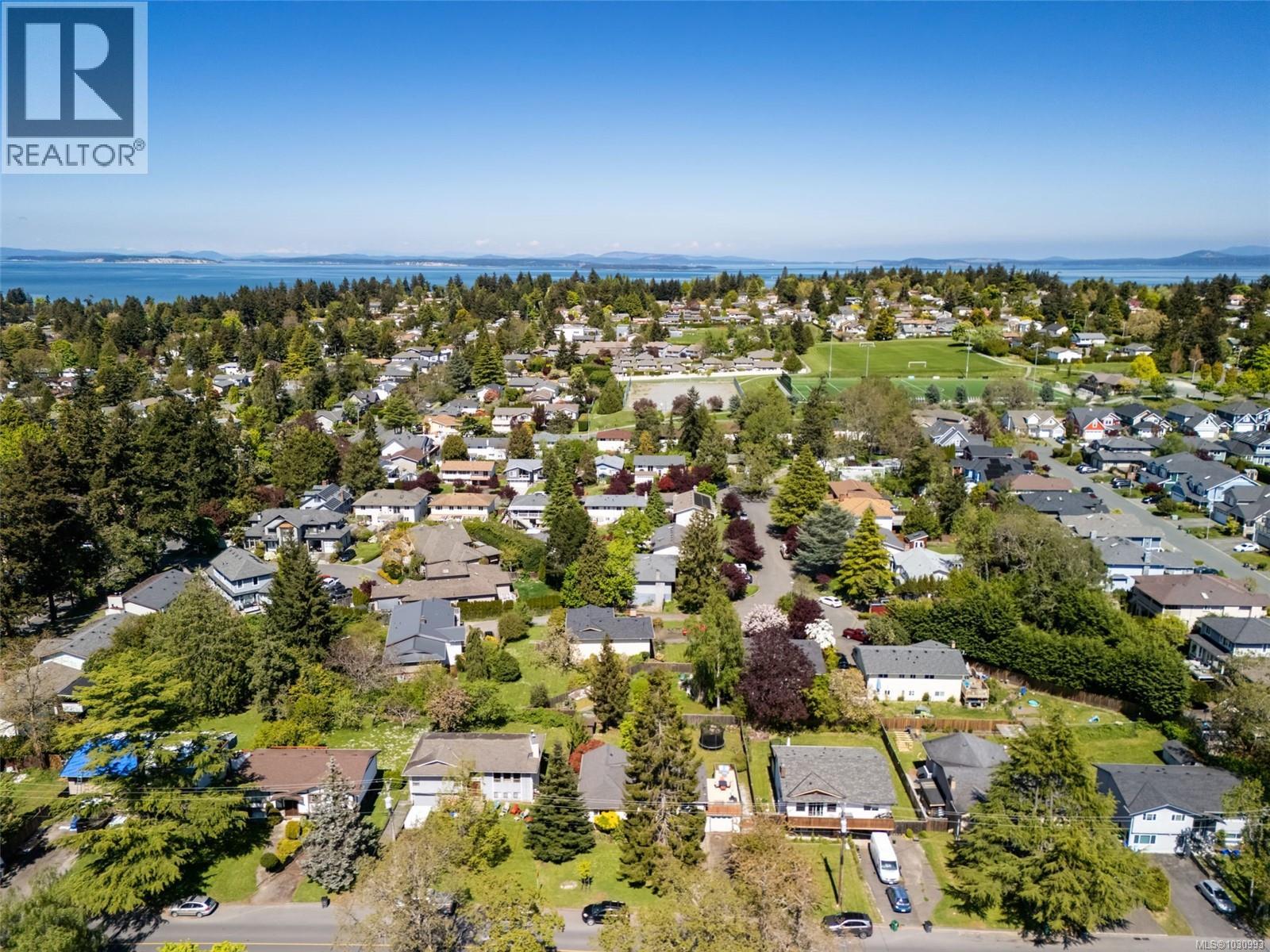 1728 Kenmore Rd, Saanich, British Columbia  V8N 2E7 - Photo 25 - 1030993