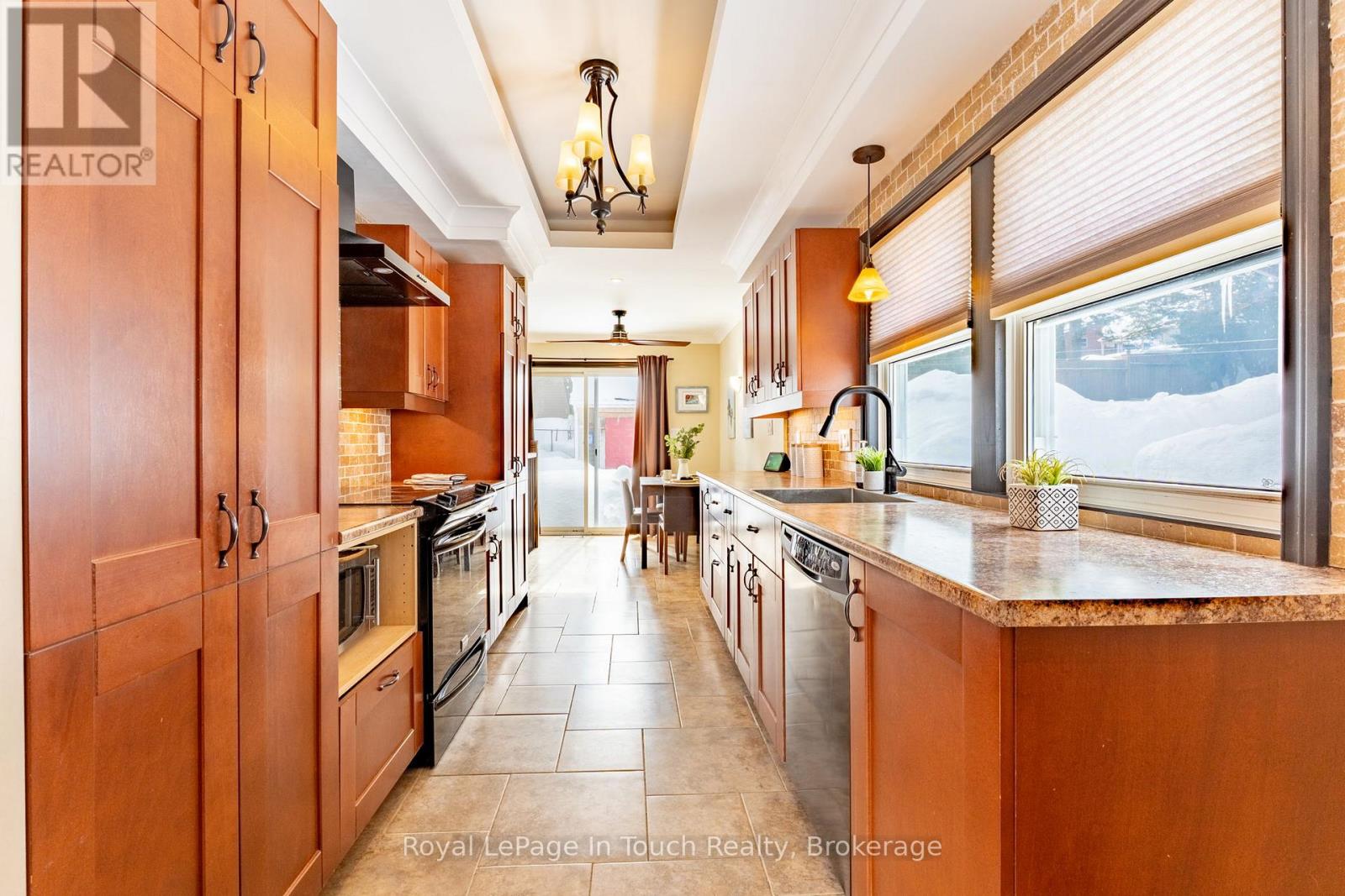 727 Victoria Street, Midland, Ontario  L4R 1B2 - Photo 21 - S12836432