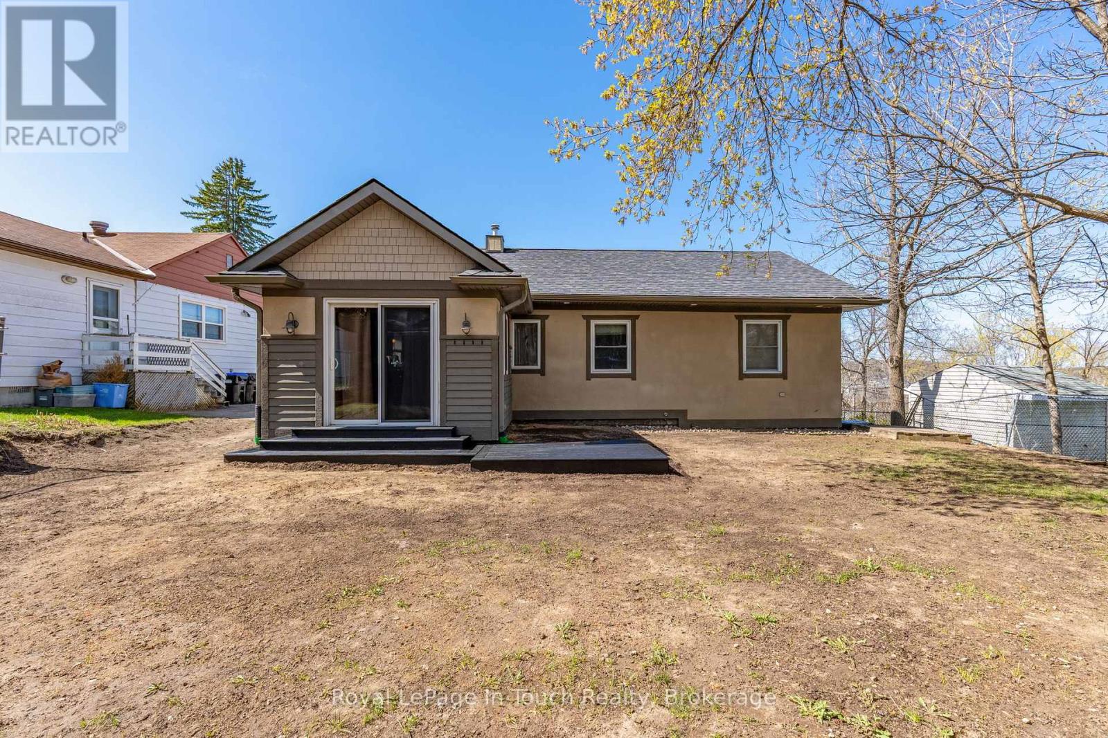 727 Victoria Street, Midland, Ontario  L4R 1B2 - Photo 37 - S12836432
