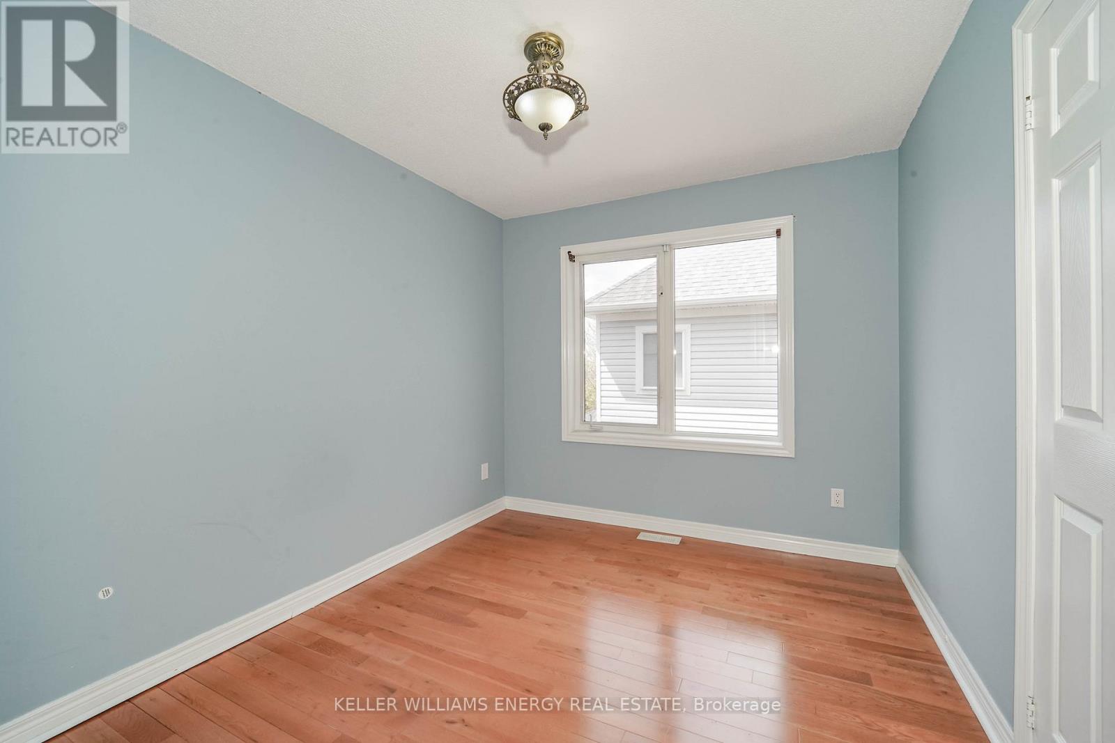 51 Divine Drive, Whitby, Ontario  L1R 2T5 - Photo 18 - E13100494