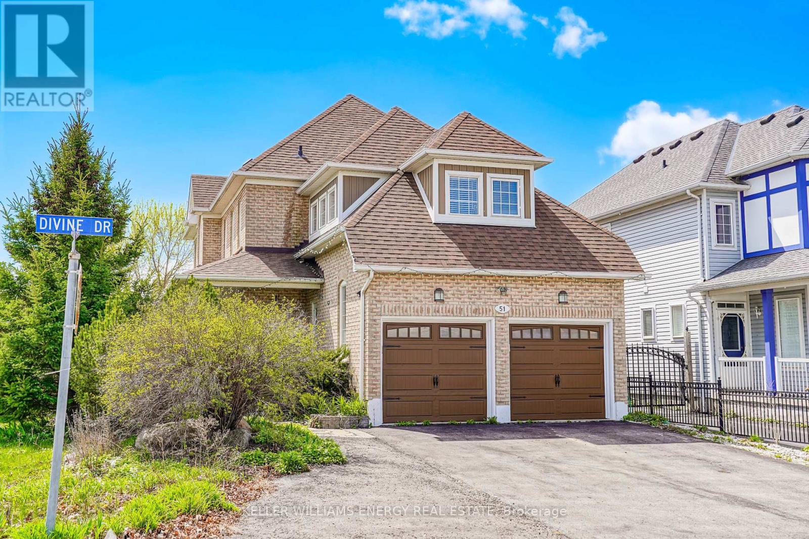 51 Divine Drive, Whitby, Ontario  L1R 2T5 - Photo 2 - E13100494