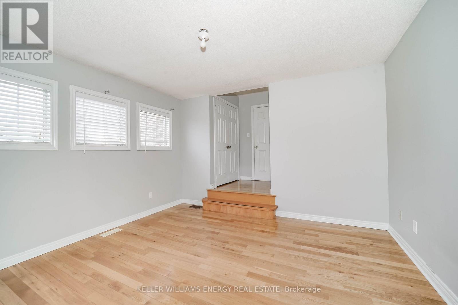 51 Divine Drive, Whitby, Ontario  L1R 2T5 - Photo 23 - E13100494